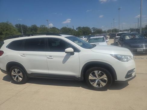 Used 2020 Subaru Ascent Premium w/ Convenience Package AWD/4WD image 2