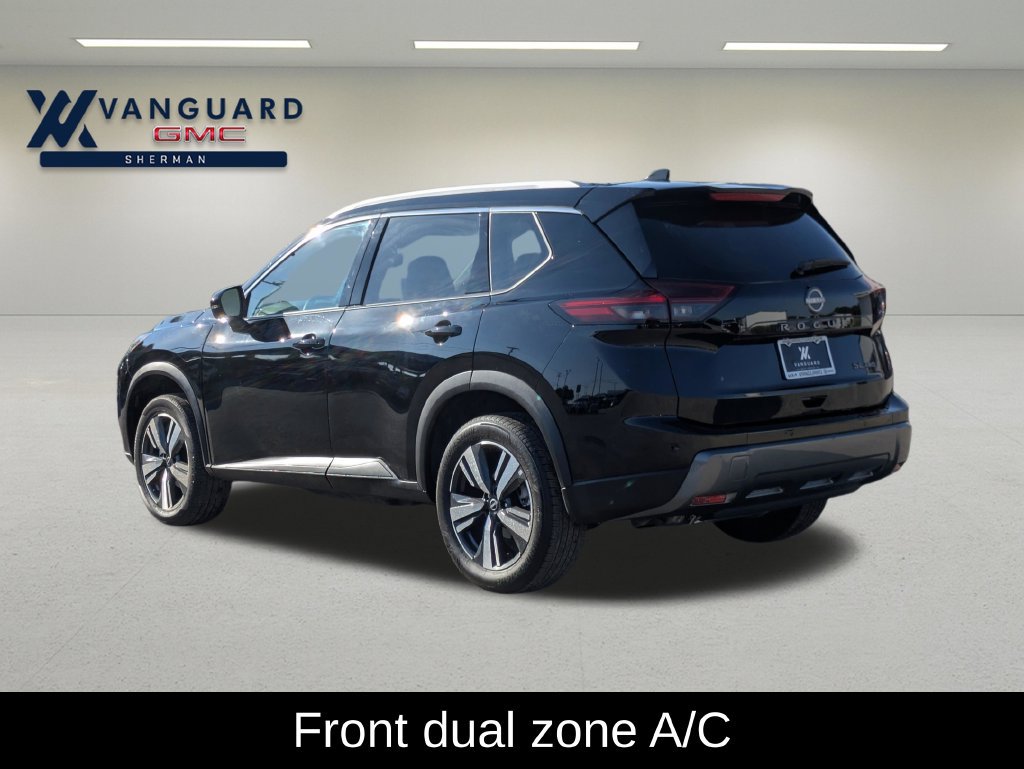 Used 2026 Nissan Rogue SL AWD/4WD image 5