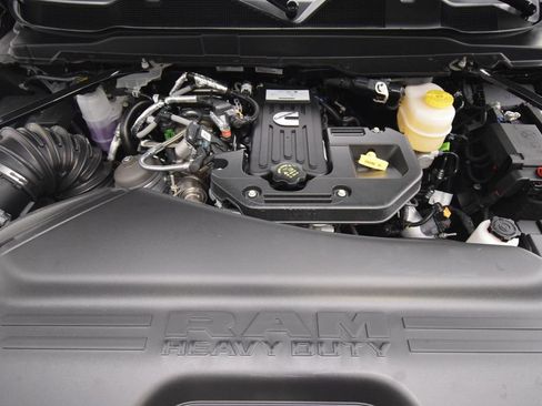 New 2026 RAM 3500 Big Horn AWD/4WD image 10