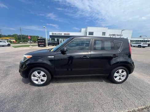 Used 2019 Kia Soul w/ Convenience Package FWD image 8