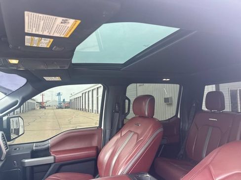 Used 2018 Ford F150 Platinum w/ Equipment Group 701A Luxury AWD/4WD image 15