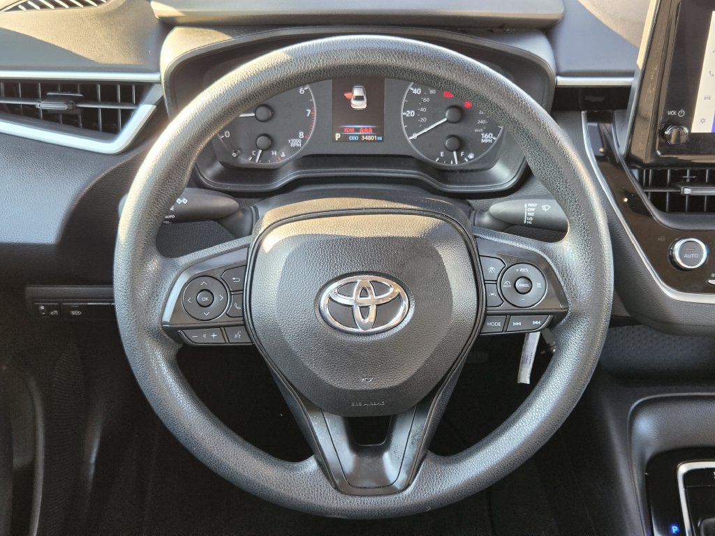 Used 2025 Toyota Corolla LE FWD image 14