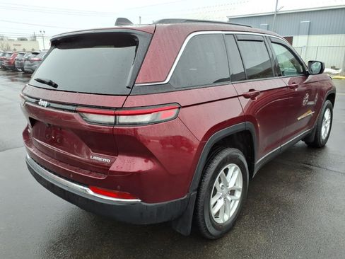 Used 2024 Jeep Grand Cherokee Laredo X w/ Luxury Tech Group I AWD/4WD image 5