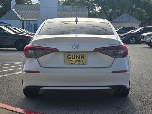 Used 2024 Honda Civic Sport image 4