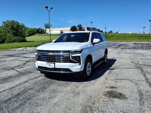 Used 2025 Chevrolet Tahoe LT AWD/4WD image 44