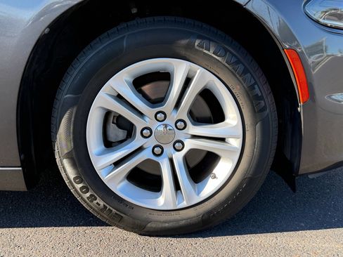 Used 2022 Dodge Charger SXT image 10