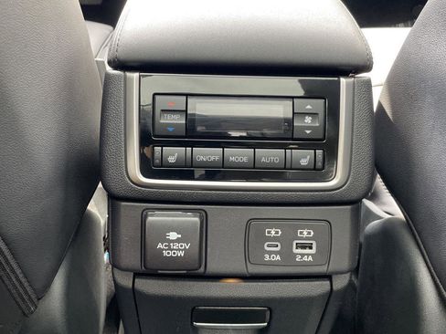 Used 2025 Subaru Ascent Bronze Edition AWD/4WD image 24