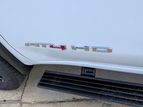 New 2026 GMC Sierra 2500 AT4 w/ AT4 Premium Plus Package image 49
