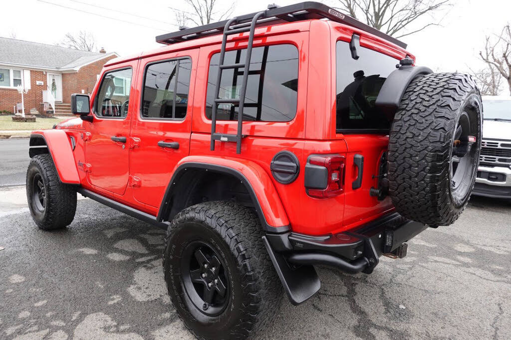 Used 2021 Jeep Wrangler Unlimited Rubicon w/ Dual Top Group AWD/4WD image 13
