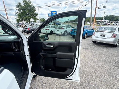 Used 2022 Chevrolet Silverado 1500 Custom RWD image 35