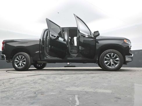 Used 2024 Chevrolet Silverado 1500 LT AWD/4WD image 55