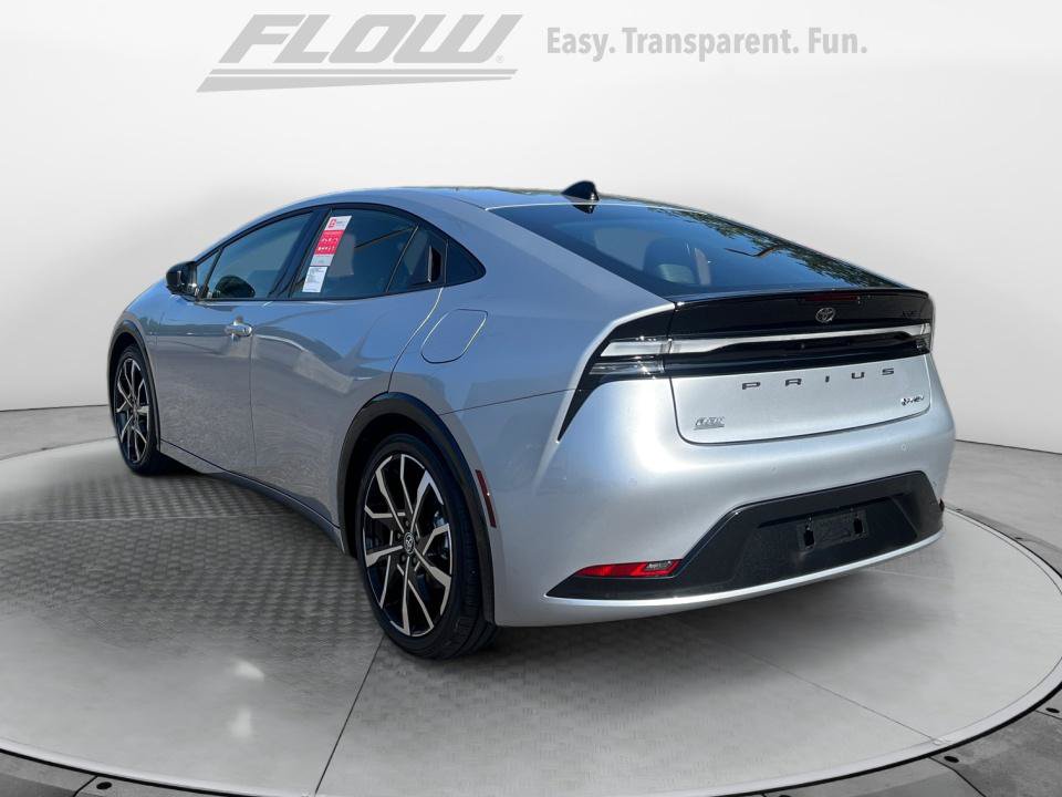 New 2026 Toyota Prius Plug-In Hybrid FWD image 5