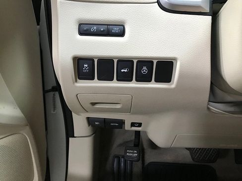 Used 2015 Nissan Murano Platinum w/ Platinum Technology Package FWD image 31
