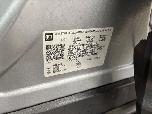 Used 2023 GMC Terrain SLE image 16