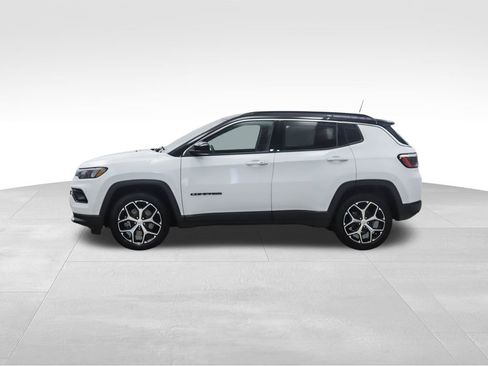 Used 2024 Jeep Compass Limited image 2
