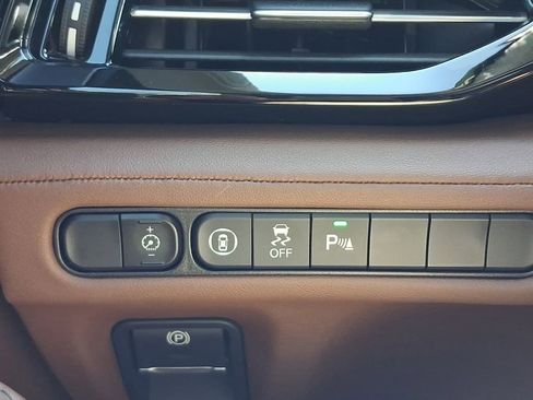 Used 2023 Acura MDX SH-AWD w/ Technology Package image 29