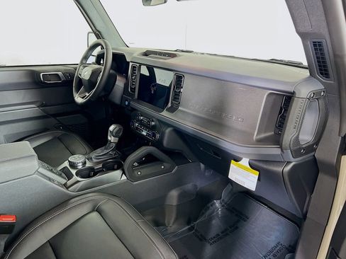 New 2025 Ford Bronco Big Bend w/ Black Diamond Package image 29