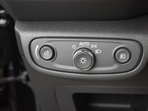 Used 2021 Chevrolet TrailBlazer LT w/ Convenience Package FWD image 28