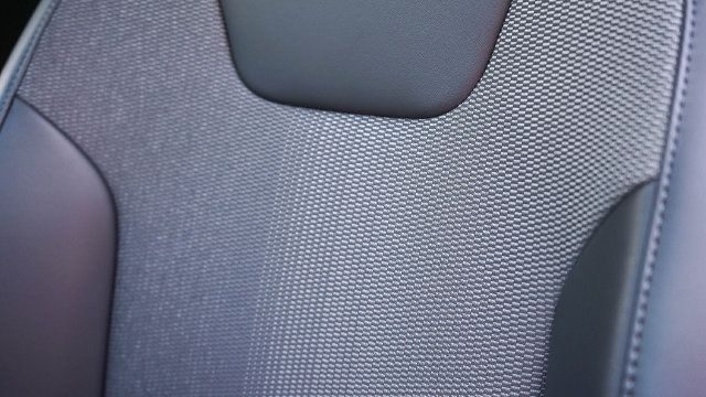 Certified 2025 Kia Niro EX FWD image 25