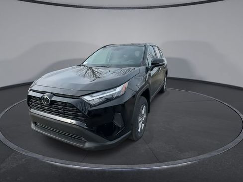 New 2025 Toyota RAV4 XLE image 7