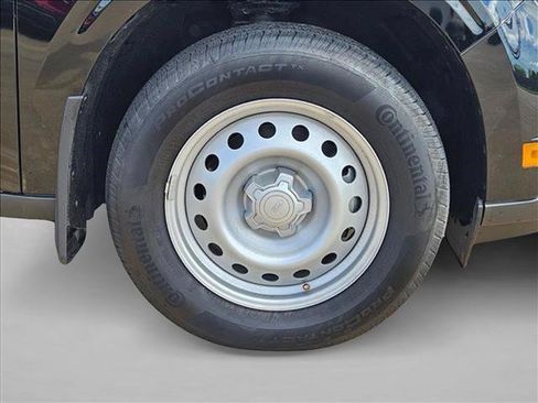 Used 2025 Ford Maverick XL w/ Equipment Group 102A AWD/4WD image 21