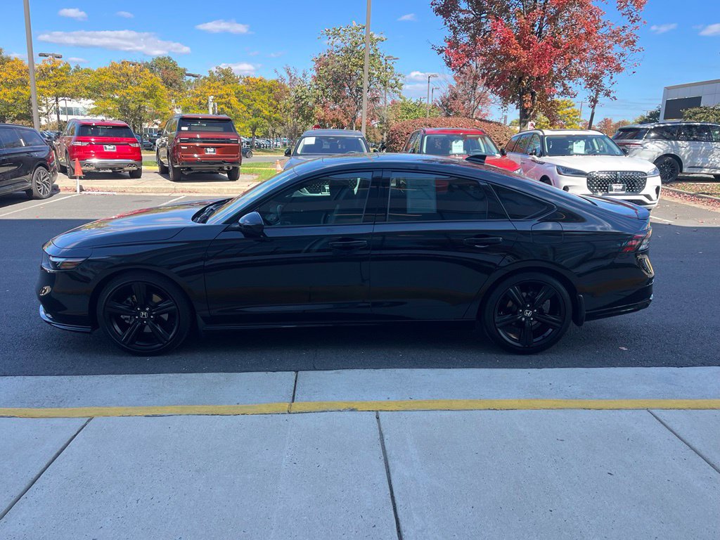 Used 2025 Honda Accord Sport image 6