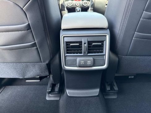 Used 2022 Subaru Forester Limited w/ Popular Package #2 image 20