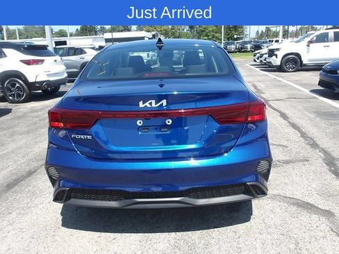 Used 2023 Kia Forte LXS FWD image 6