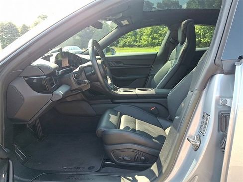 Used 2023 Porsche Taycan image 13