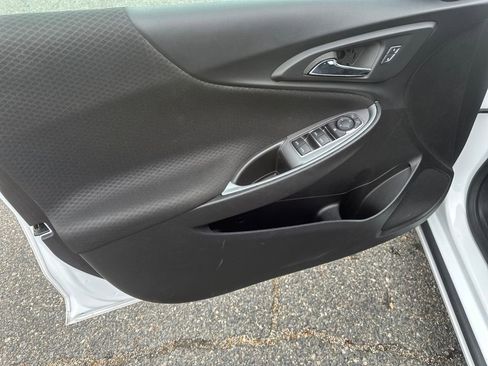 Used 2024 Chevrolet Malibu LT image 9