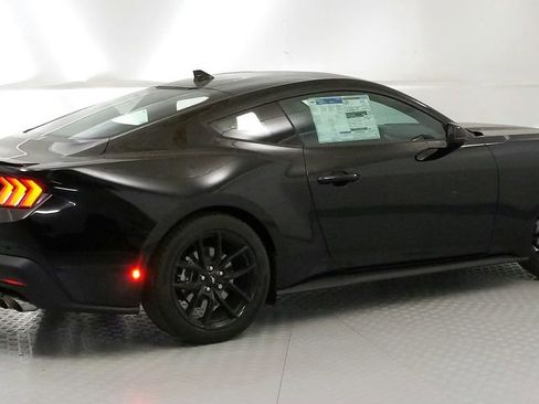 New 2025 Ford Mustang Premium image 3