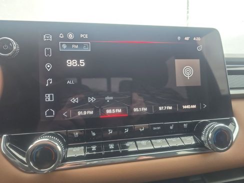 Used 2023 GMC Canyon AT4 w/ AT4 Premium Package AWD/4WD image 16