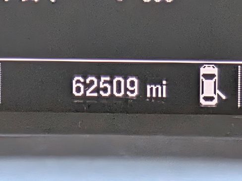 Used 2023 Chevrolet Malibu LT FWD image 17