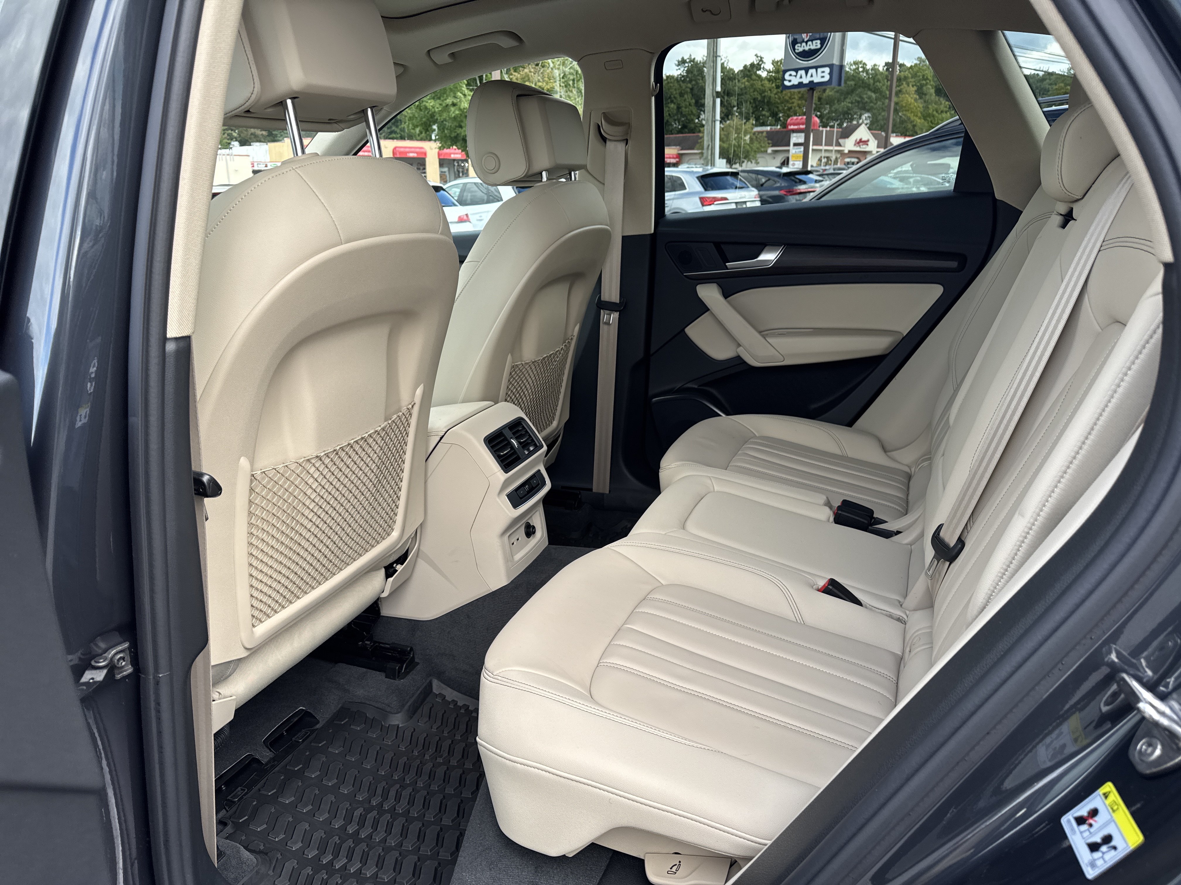 Certified 2023 Audi Q5 Premium AWD/4WD image 9