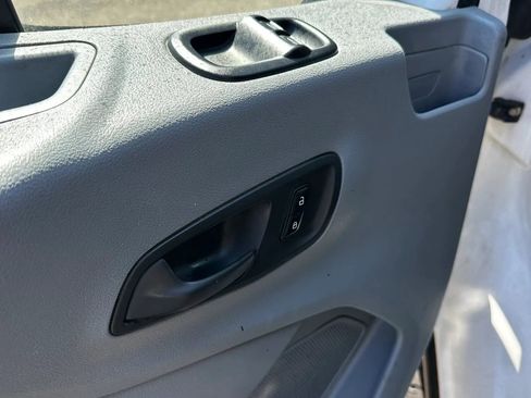 Used 2017 Ford Transit 250 130 Low Roof w/ Exterior Upgrade Package RWD image 15