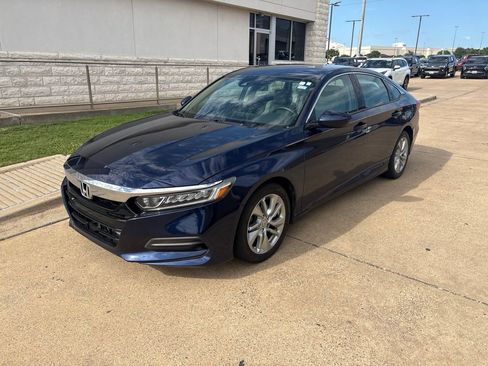 Used 2018 Honda Accord LX image 1