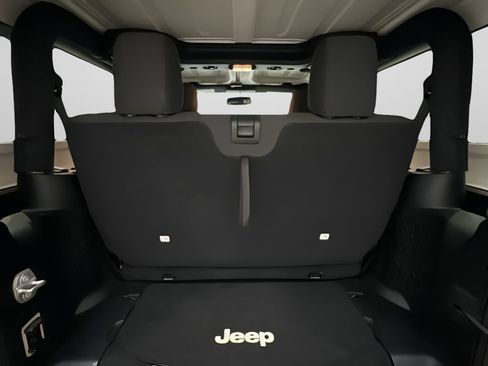 Used 2016 Jeep Wrangler Sport w/ Quick Order Package 24S AWD/4WD image 16