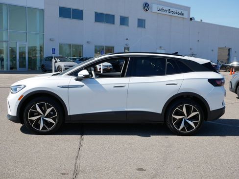 Used 2023 Volkswagen ID.4 Pro S image 4