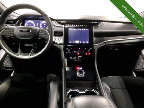 Used 2024 Jeep Grand Cherokee L Laredo AWD/4WD image 18