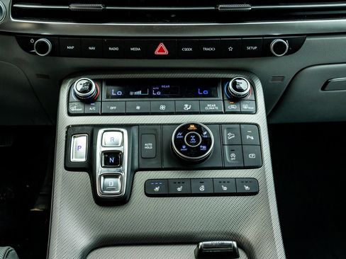 Used 2024 Hyundai Palisade SEL AWD/4WD image 19