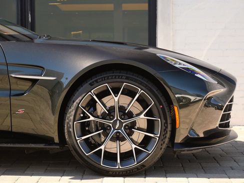New 2026 Aston Martin V8 Vantage S RWD image 4