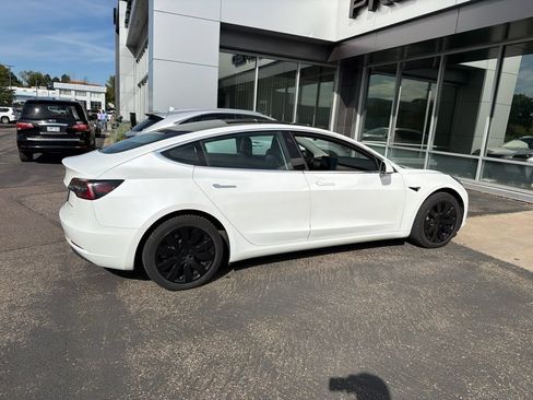 Used 2019 Tesla Model 3 Performance AWD/4WD image 9