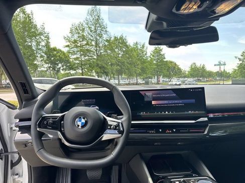 Certified 2026 BMW 530i xDrive AWD/4WD image 12