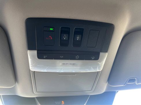 New 2025 Nissan Pathfinder SL w/ Lighting Package (N92) image 18