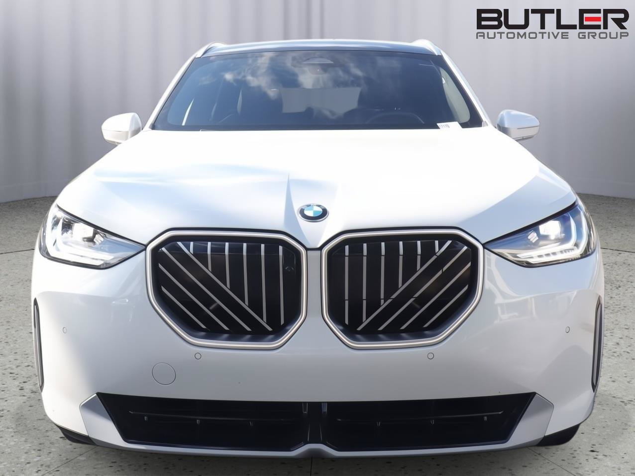 Used 2026 BMW X3 xDrive30i w/ Premium Package AWD/4WD image 2