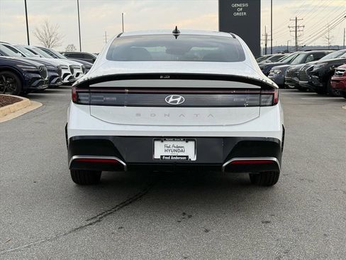 New 2026 Hyundai Sonata SEL FWD image 4