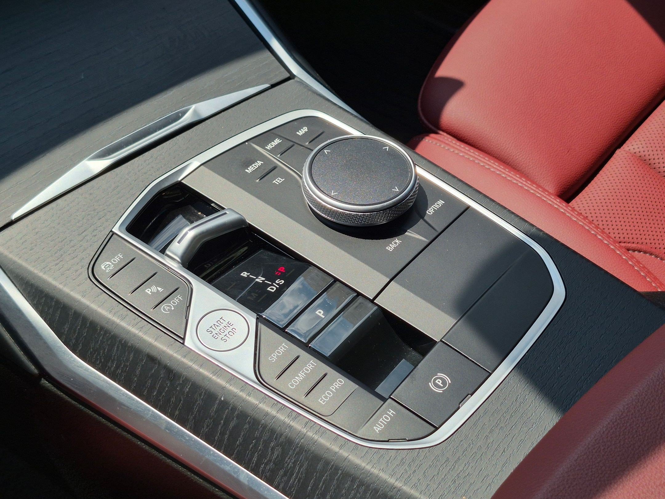 Used 2025 BMW 330i Sedan w/ M Sport Package RWD image 27