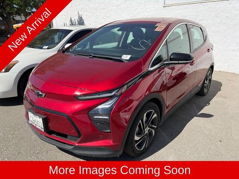 Used 2023 Chevrolet Bolt LT FWD image 6