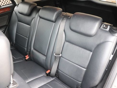 Used 2009 Mercedes-Benz ML 320 BlueTEC 4MATIC image 40