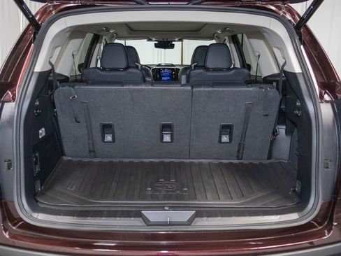 Used 2023 Subaru Ascent Touring AWD/4WD image 13